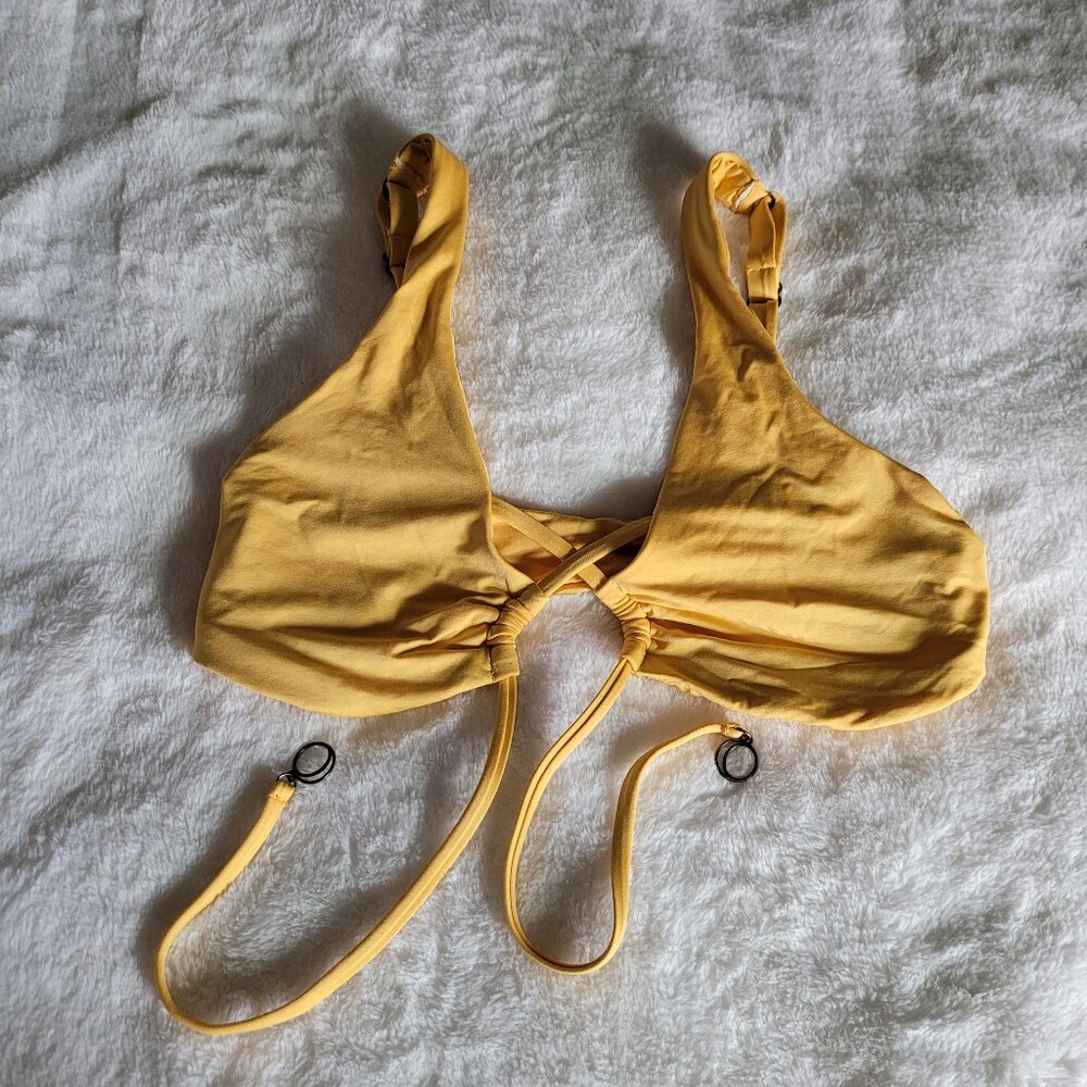 TROPIC OF C Bikini Top - Size M